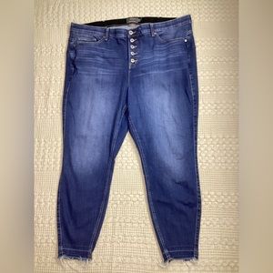 Torrid Bombshell Skinny Raw Edge Button Fly Jeans 24R
